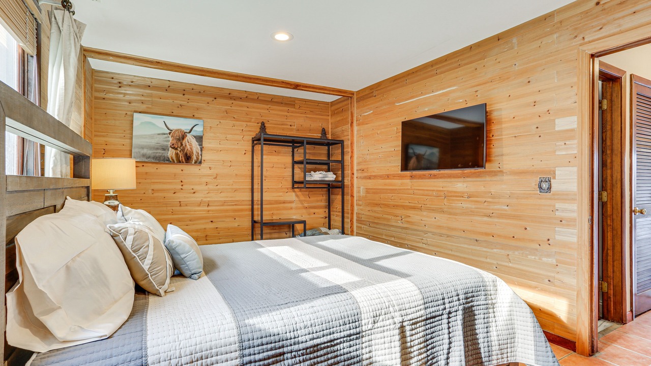 Photo of Bedroom in Vernon