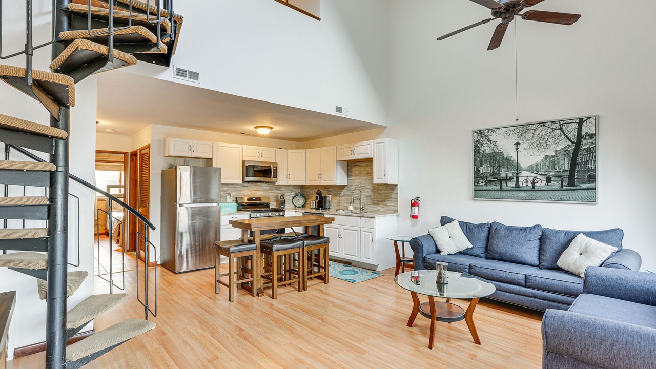 Photo of Livingroom in Vernon