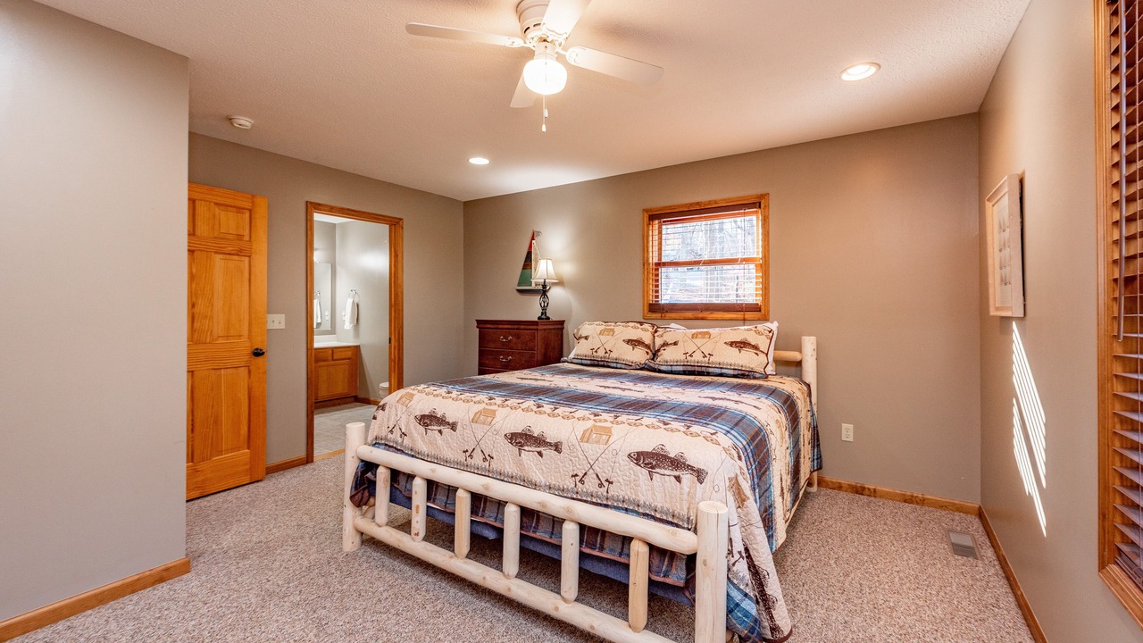 Photo of Bedroom in Oakland