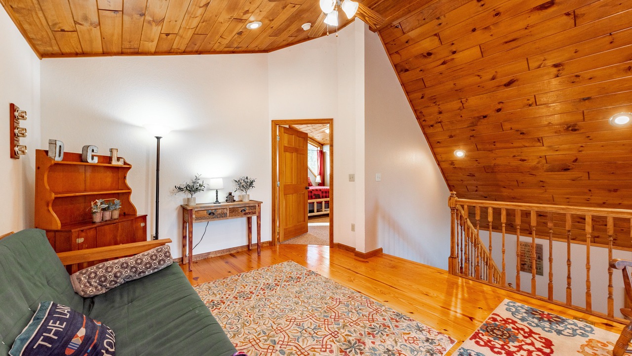 Photo of Livingroom in Oakland