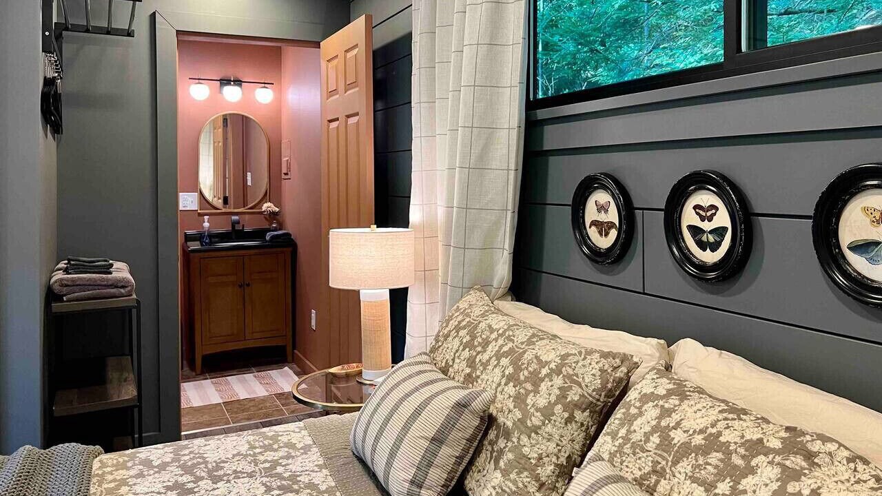 Photo of Bedroom in Ellwood City