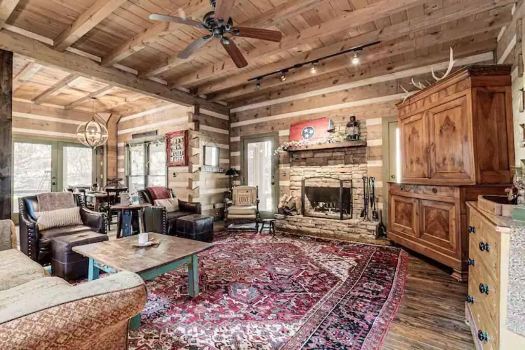 Photo of Livingroom in Lancaster