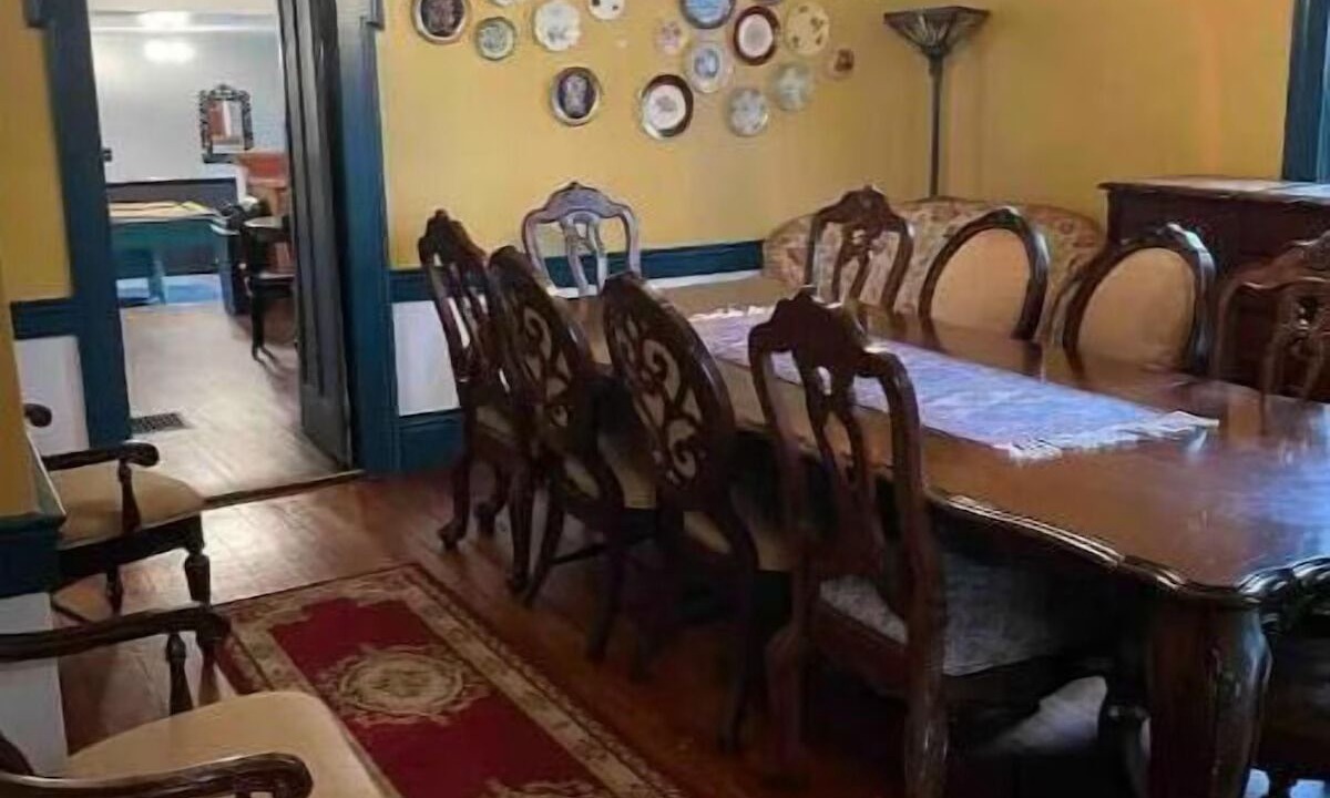 Photo of Livingroom in Bellville