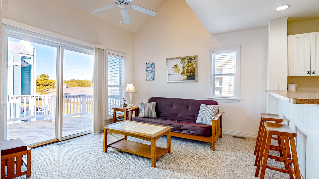 Photo of Livingroom in Bermuda Bay
