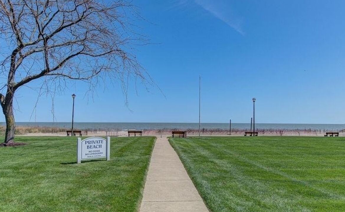 Photo of Others in Huron