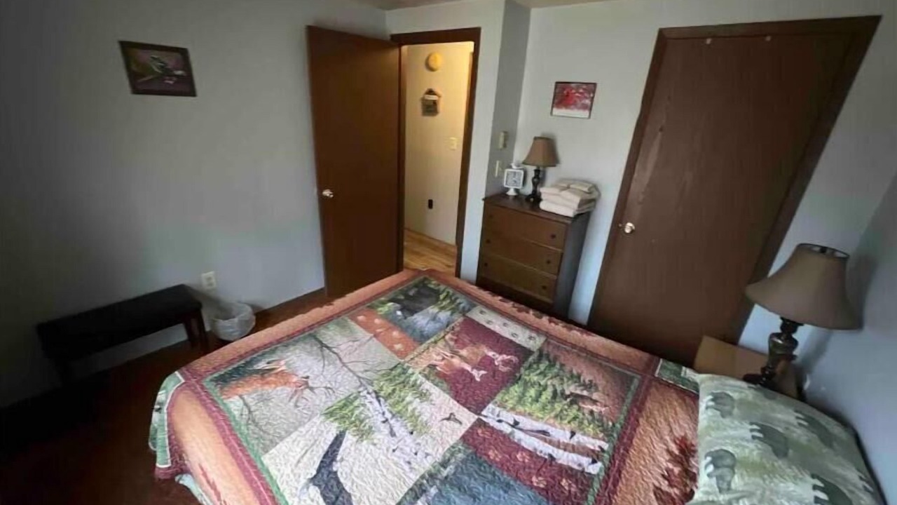 Photo of Bedroom in Russell