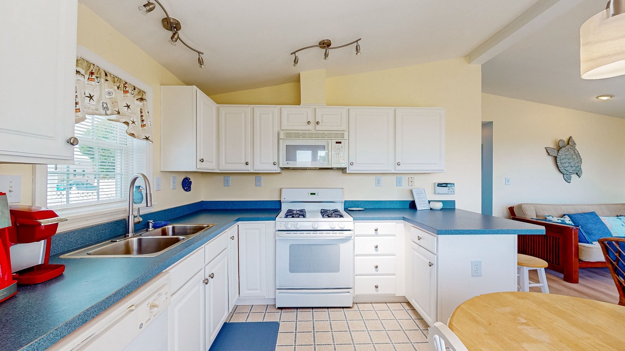 Photo of Kitchen in Assateague Pointe