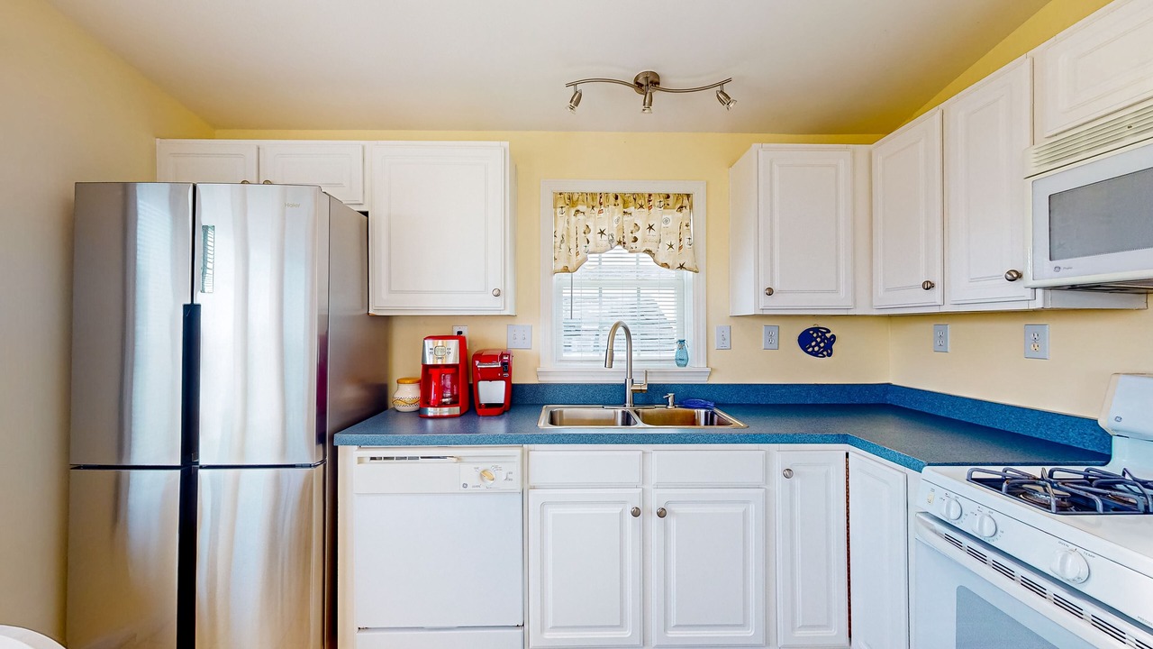 Photo of Kitchen in Assateague Pointe