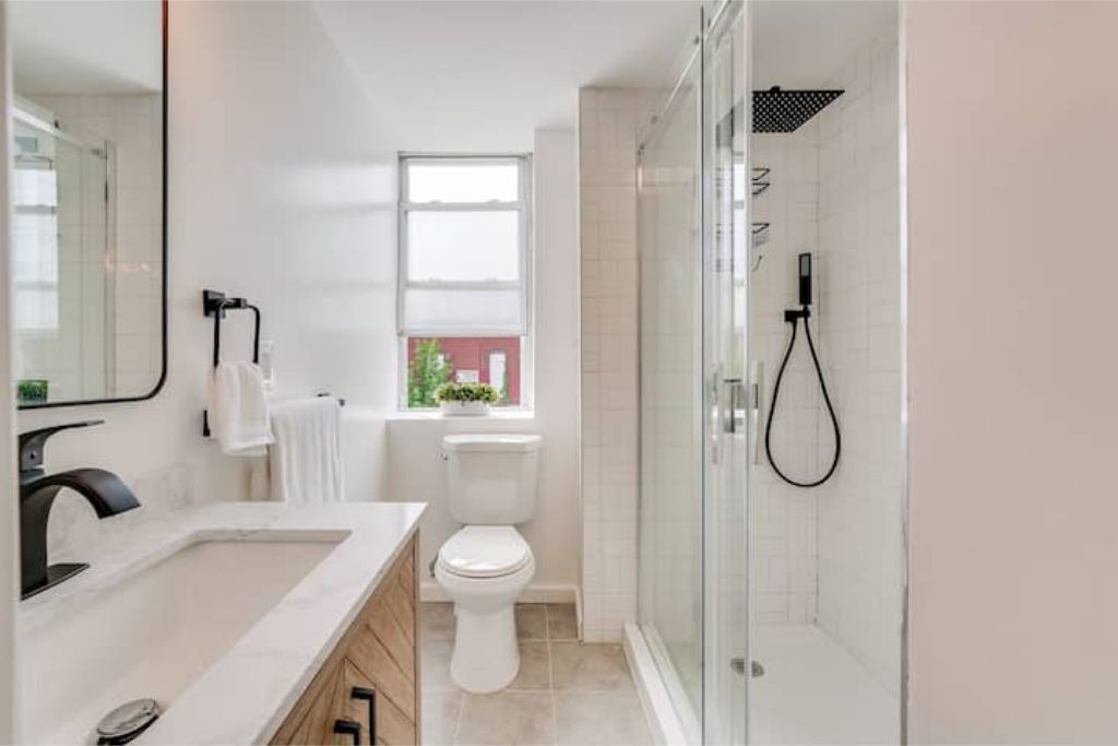 Photo of Bathroom in Communipaw