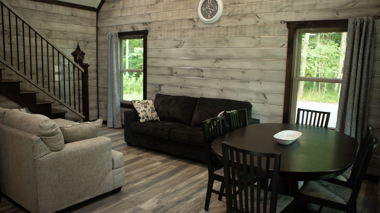 Photo of Livingroom in Sugarcreek