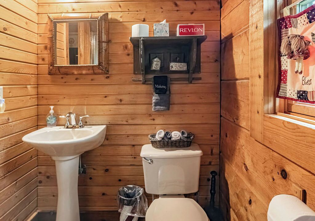 Photo of Bathroom in Logan