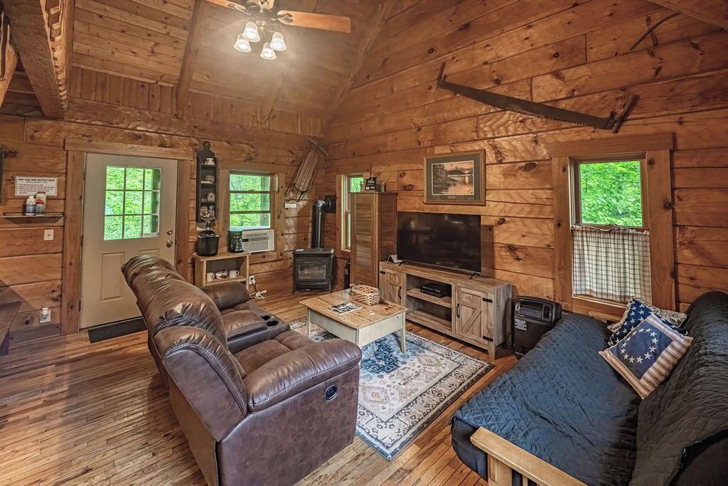 Photo of Livingroom in Logan