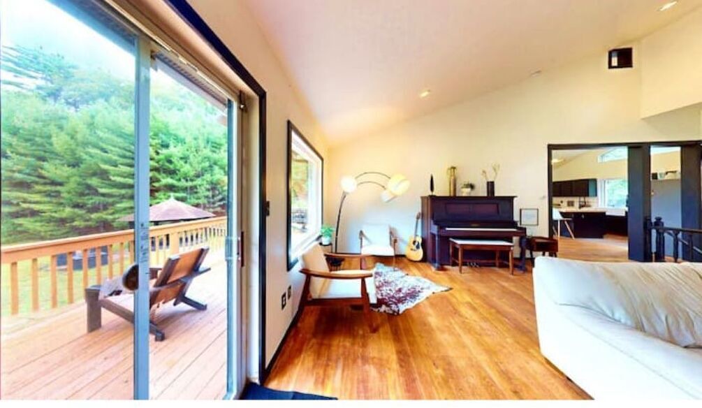 Photo of Bedroom in Pond Eddy