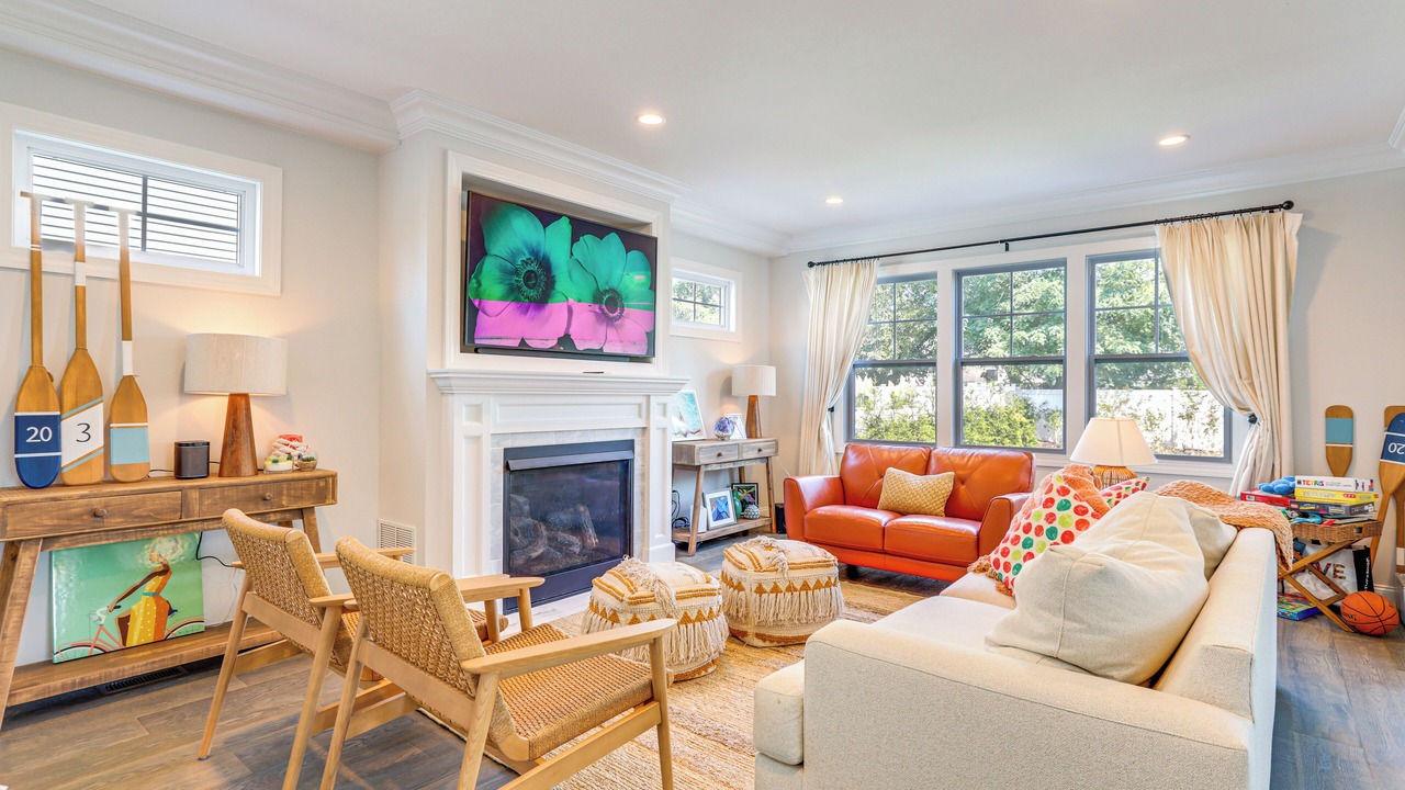 Photo of Livingroom in Long Branch