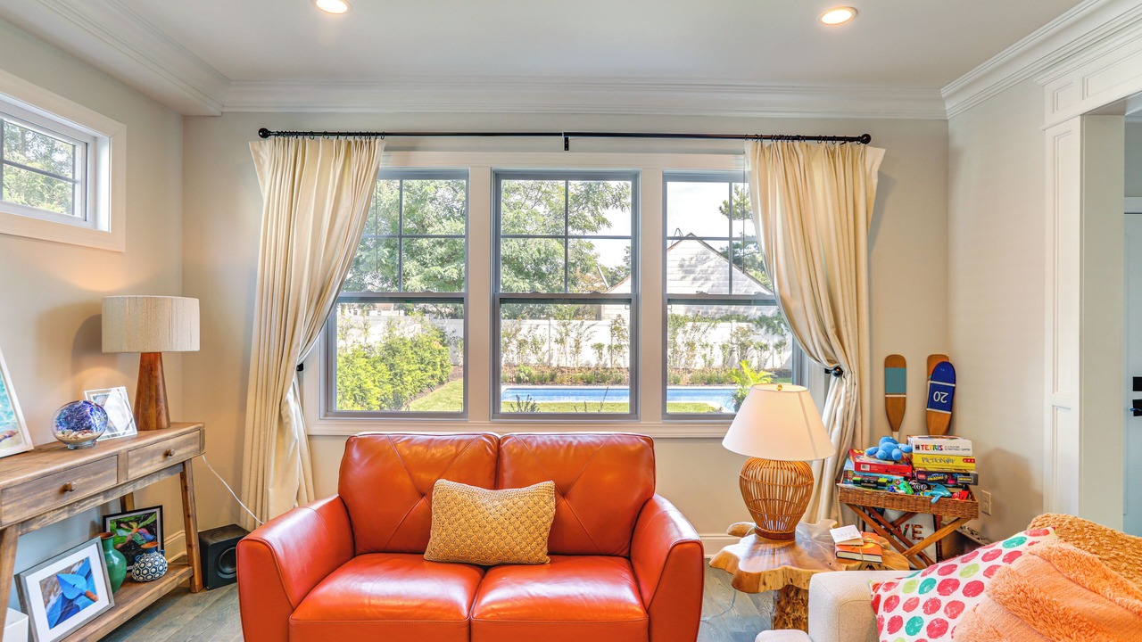 Photo of Livingroom in Long Branch