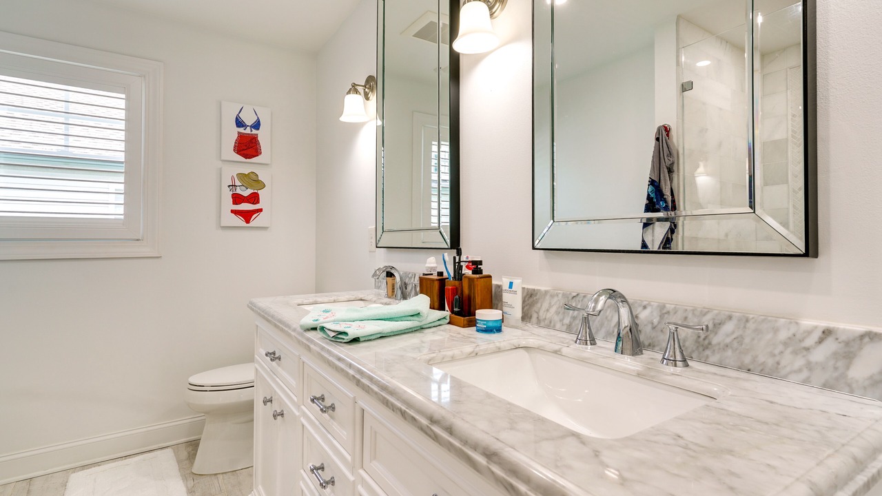 Photo of Bathroom in Long Branch
