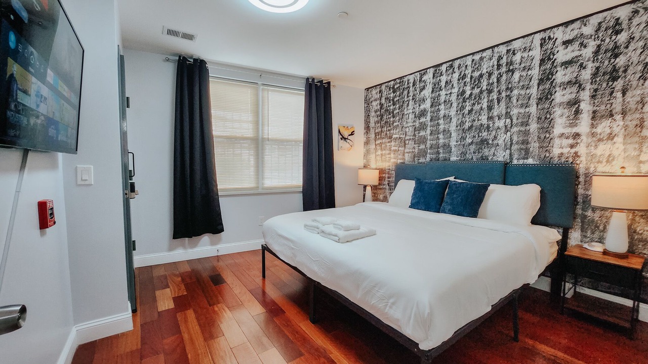 Photo of Bedroom in Center City