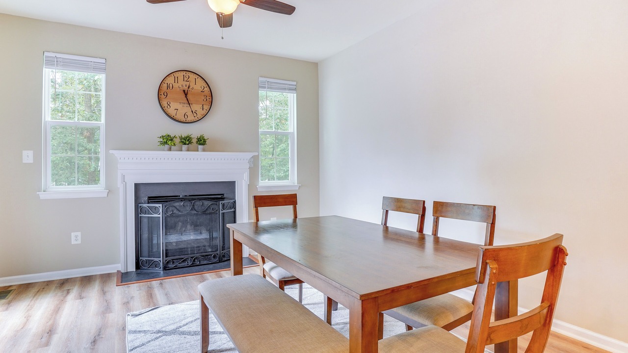 Photo of Livingroom in Glen Burnie
