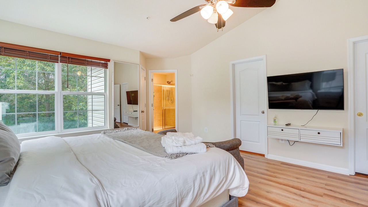 Photo of Bedroom in Glen Burnie