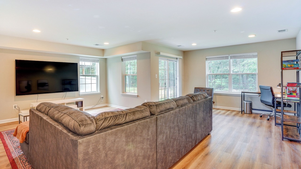 Photo of Livingroom in Glen Burnie
