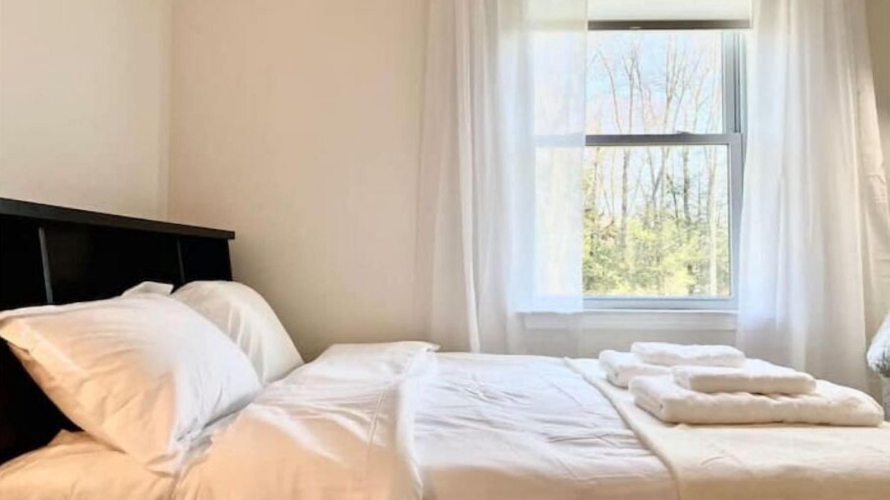 Photo of Bedroom in Woodridge