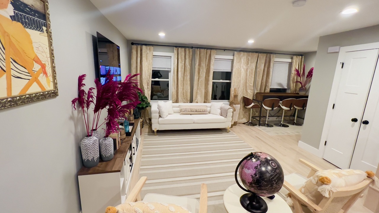 Photo of Livingroom in Montclair