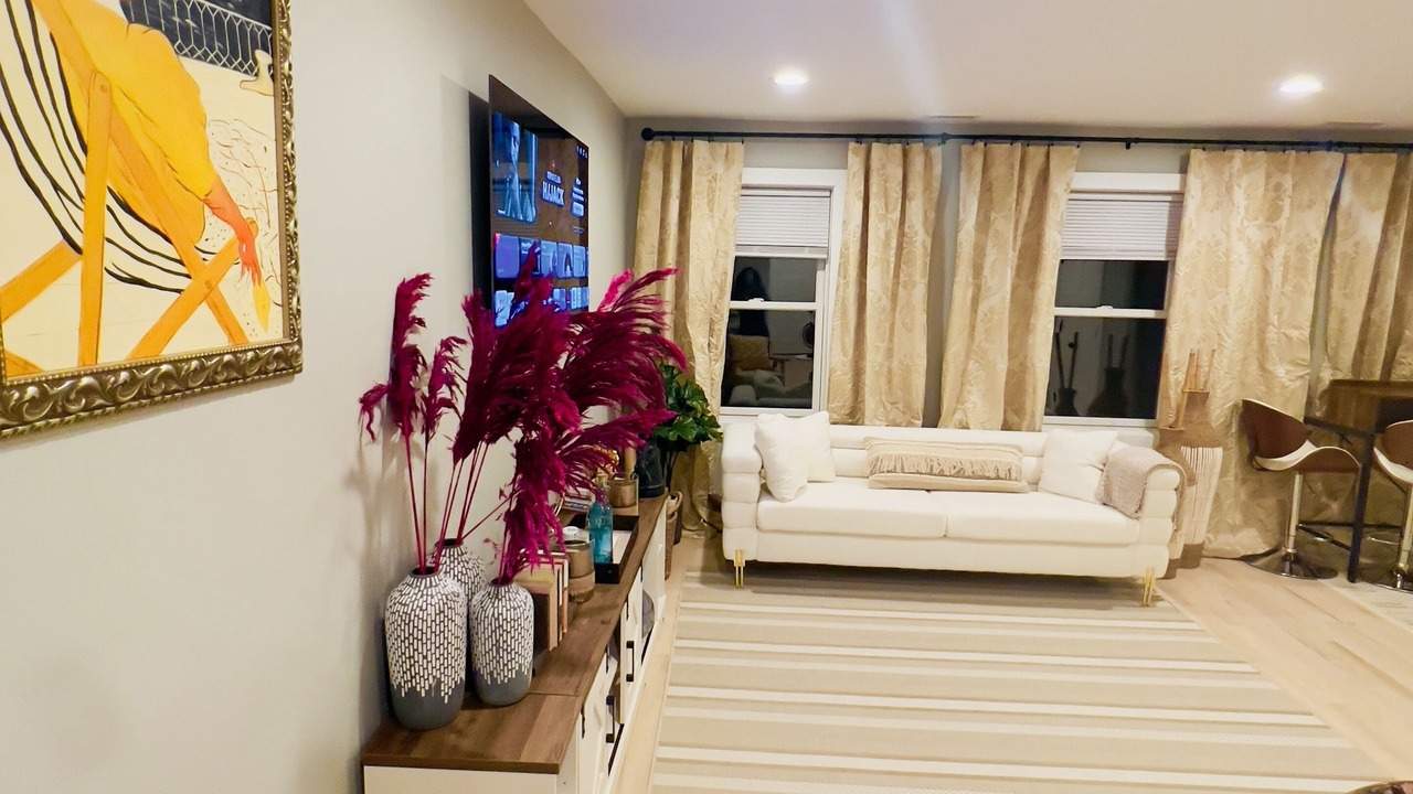 Photo of Livingroom in Montclair