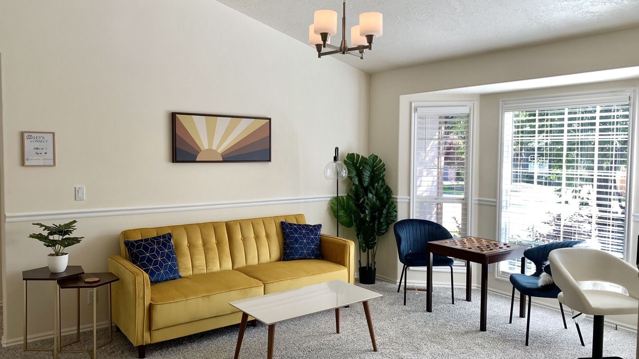 Photo of Livingroom in Eagle