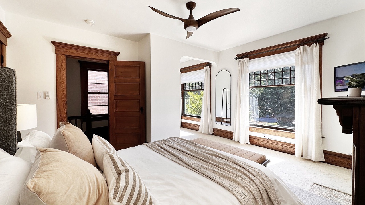 Photo of Bedroom in Victorian Village