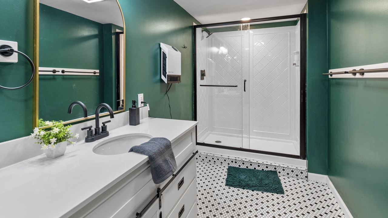 Photo of Bathroom in Cresco