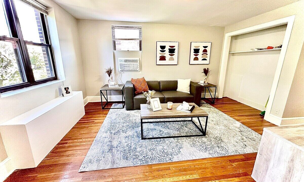 Photo of Livingroom in Germantown