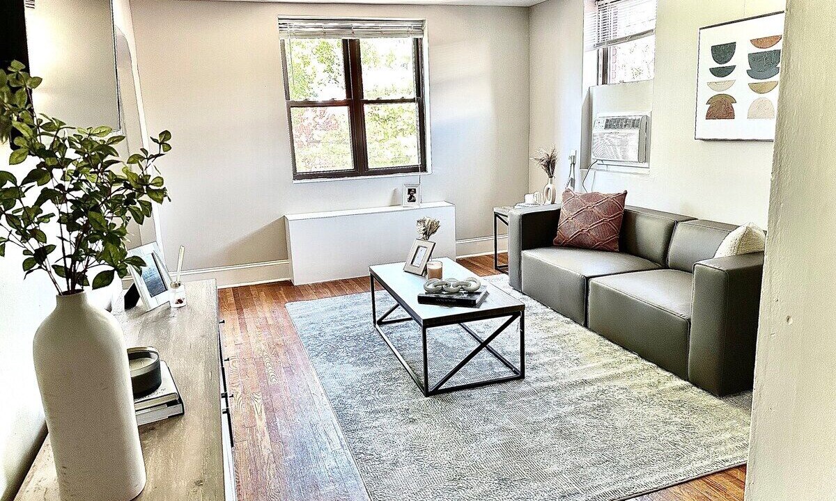 Photo of Livingroom in Germantown