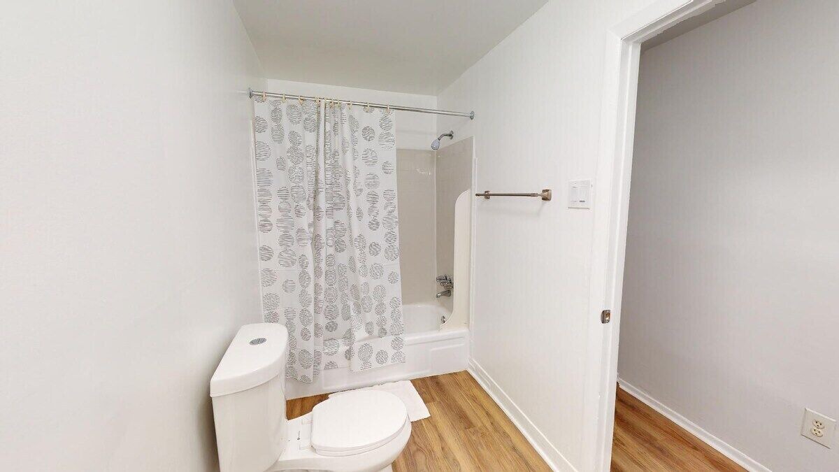 Photo of Bathroom in Newark