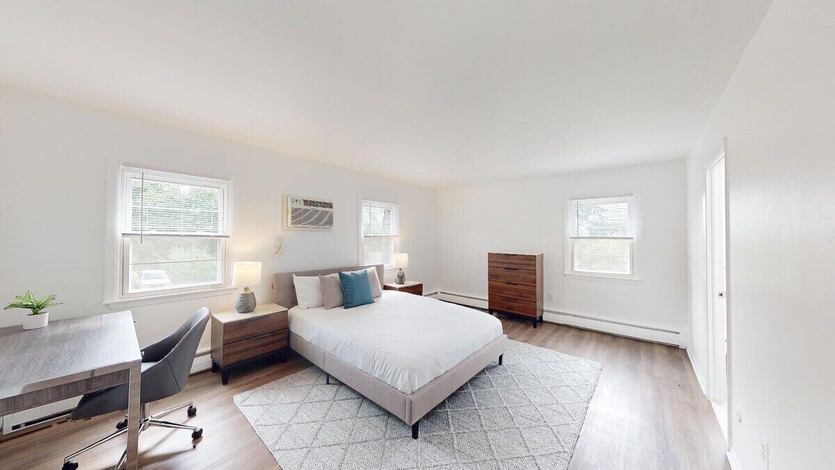 Photo of Bedroom in Newark
