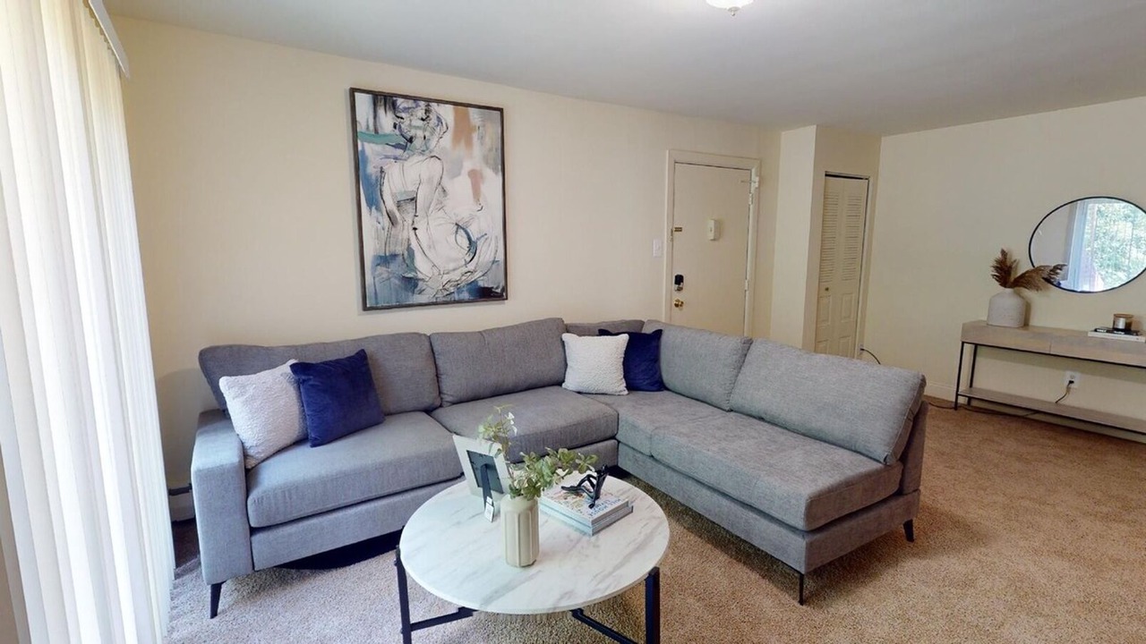 Photo of Livingroom in Newark