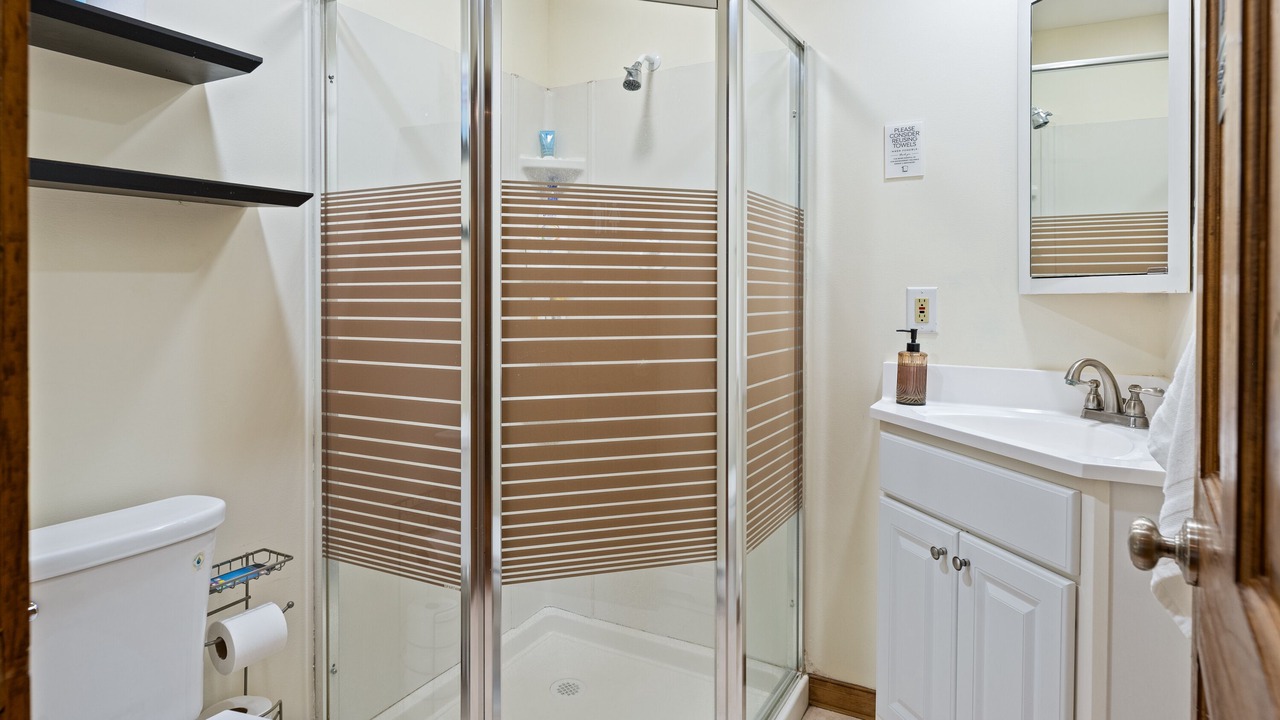 Photo of Bathroom in Glasser