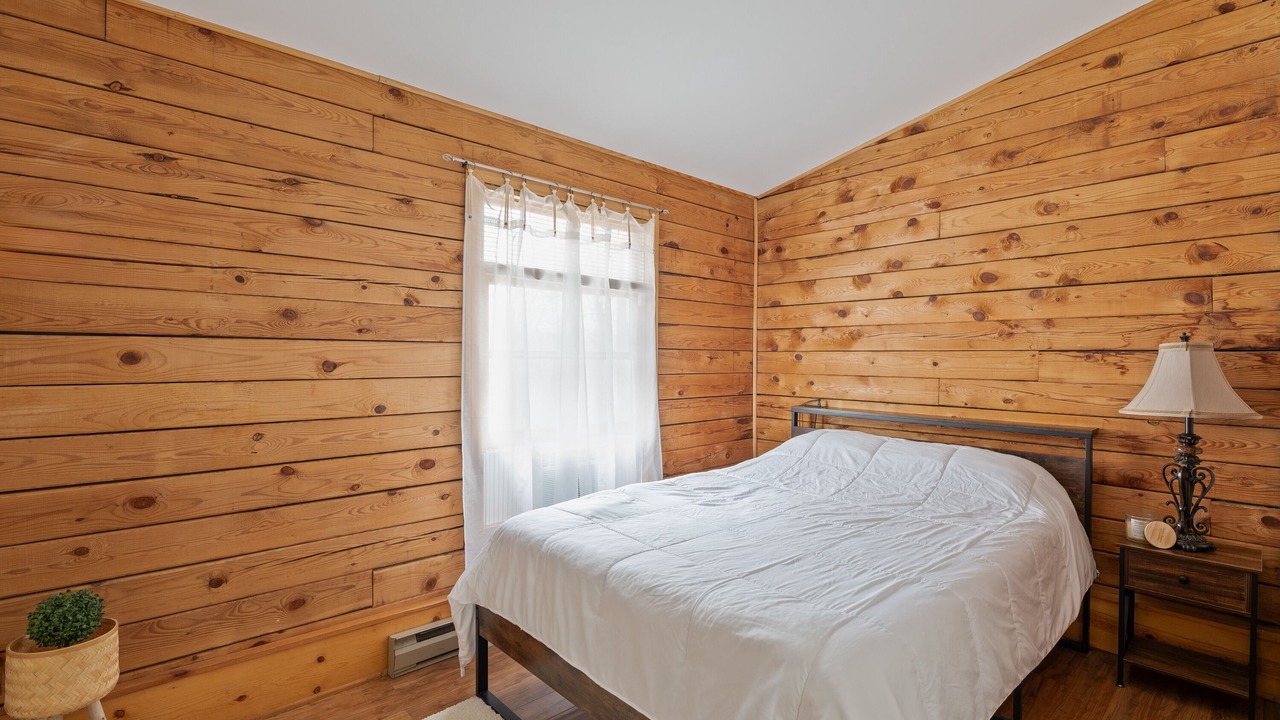 Photo of Bedroom in Glasser
