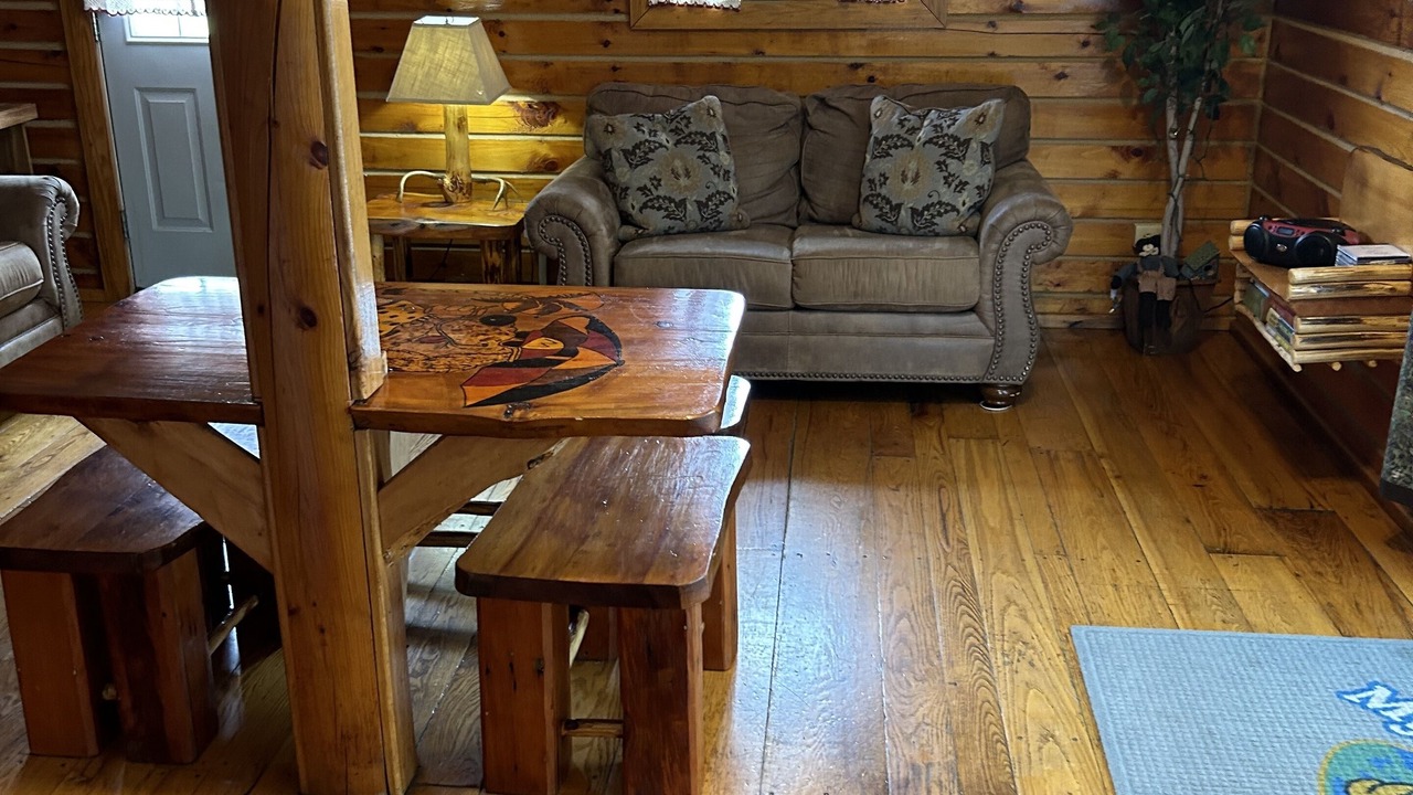 Photo of Livingroom in Limestone