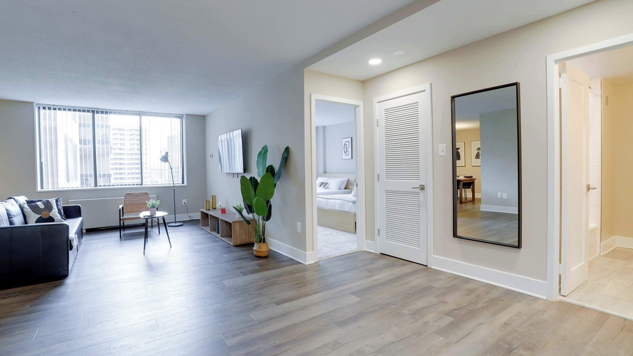 Photo of Livingroom in Crystal City
