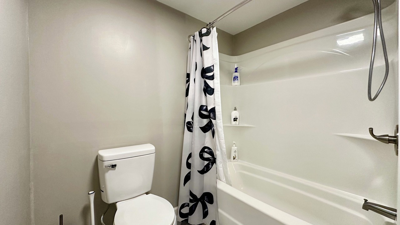 Photo of Bathroom in Grantville
