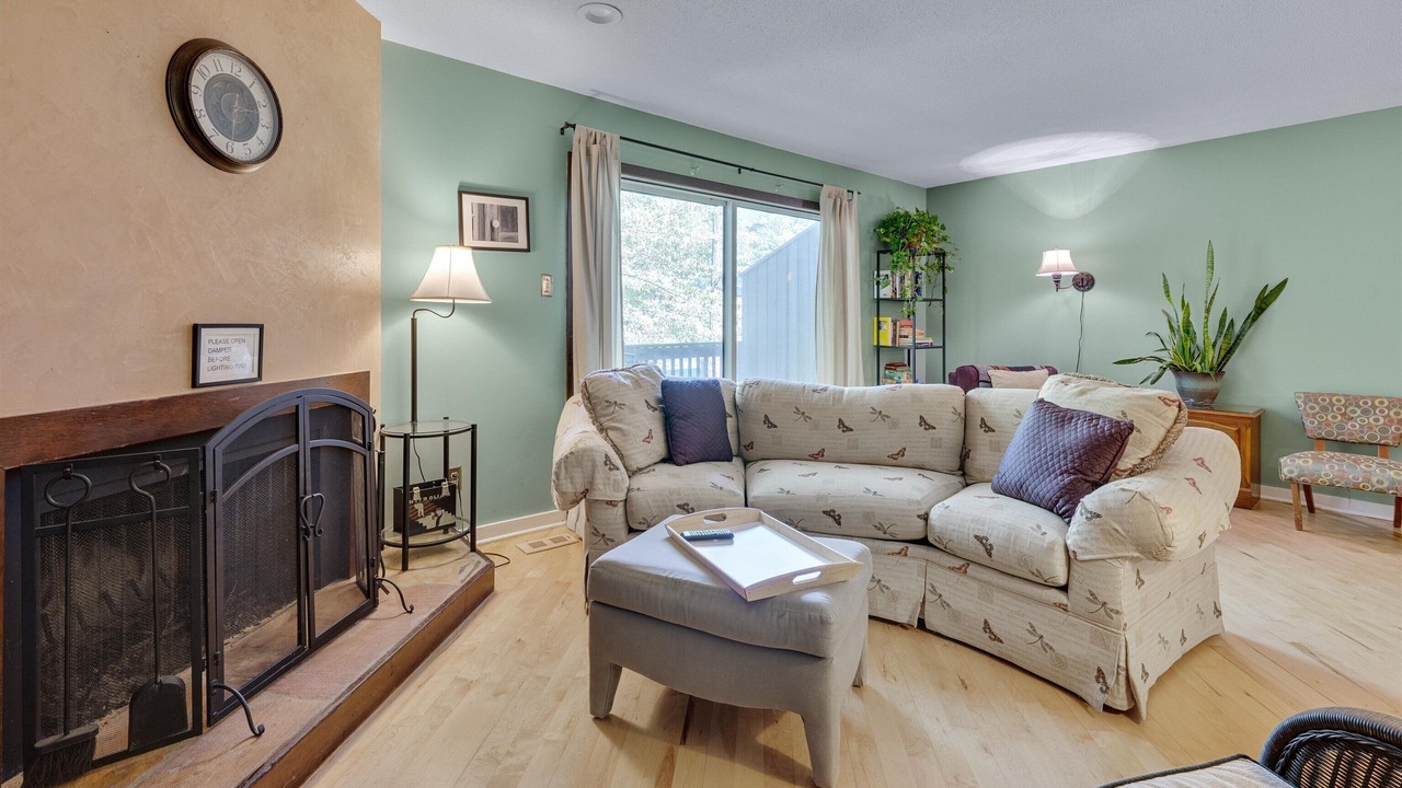 Photo of Livingroom in Carrboro
