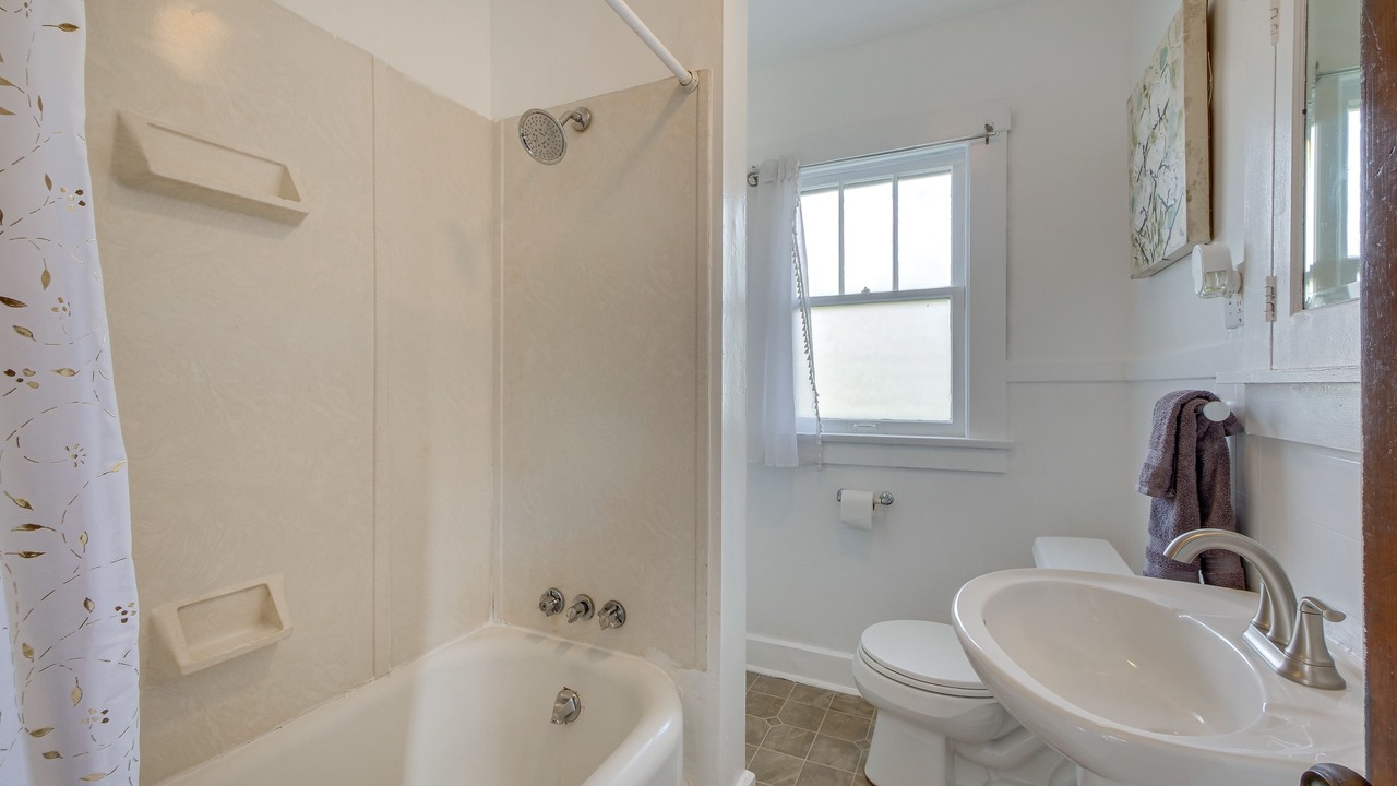 Photo of Bathroom in Boardman
