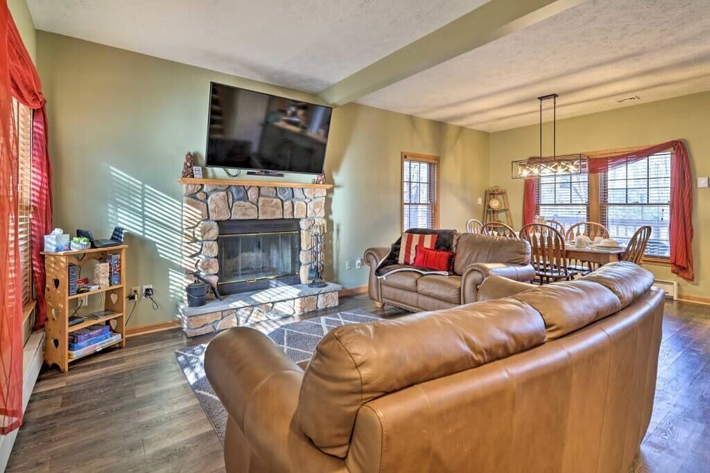 Photo of Livingroom in Tannersville