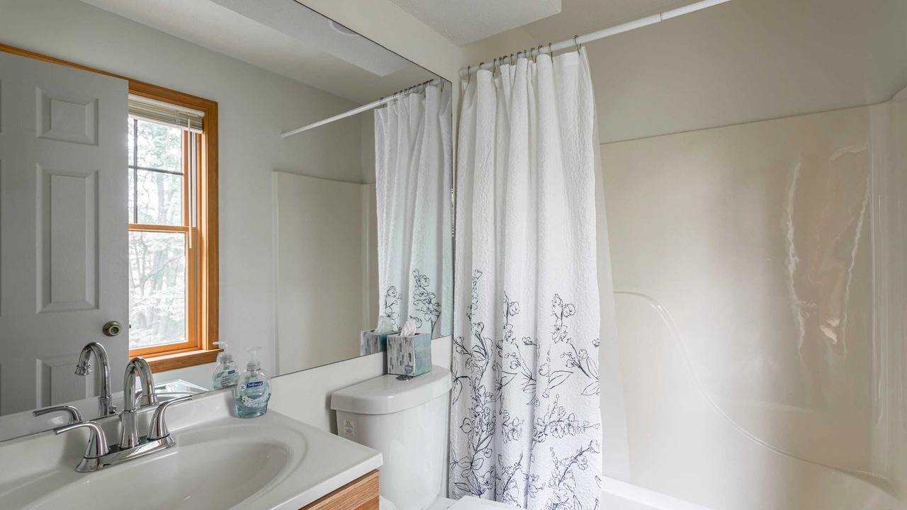 Photo of Bathroom in Tannersville
