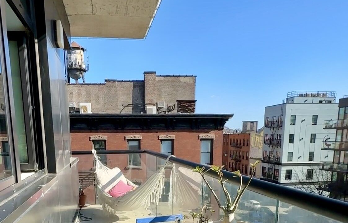 Photo of Outdoor in Greenpoint
