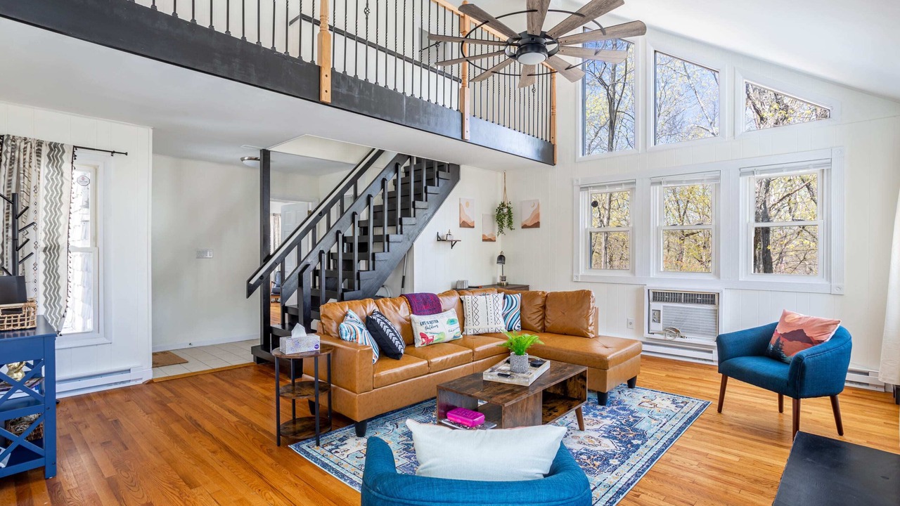 Photo of Livingroom in East Stroudsburg