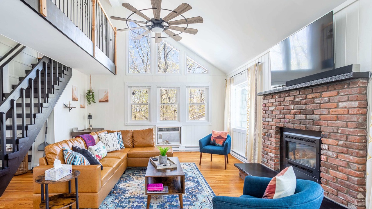 Photo of Livingroom in East Stroudsburg