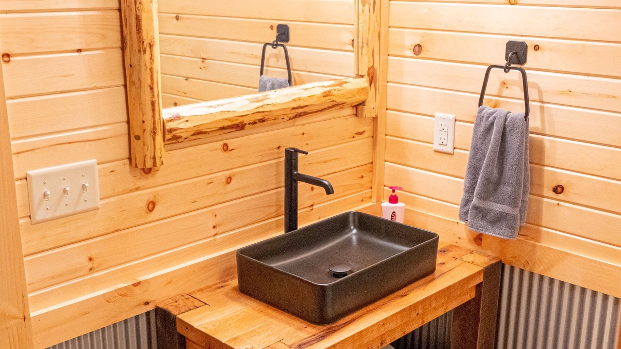 Photo of Bathroom in Sugarcreek