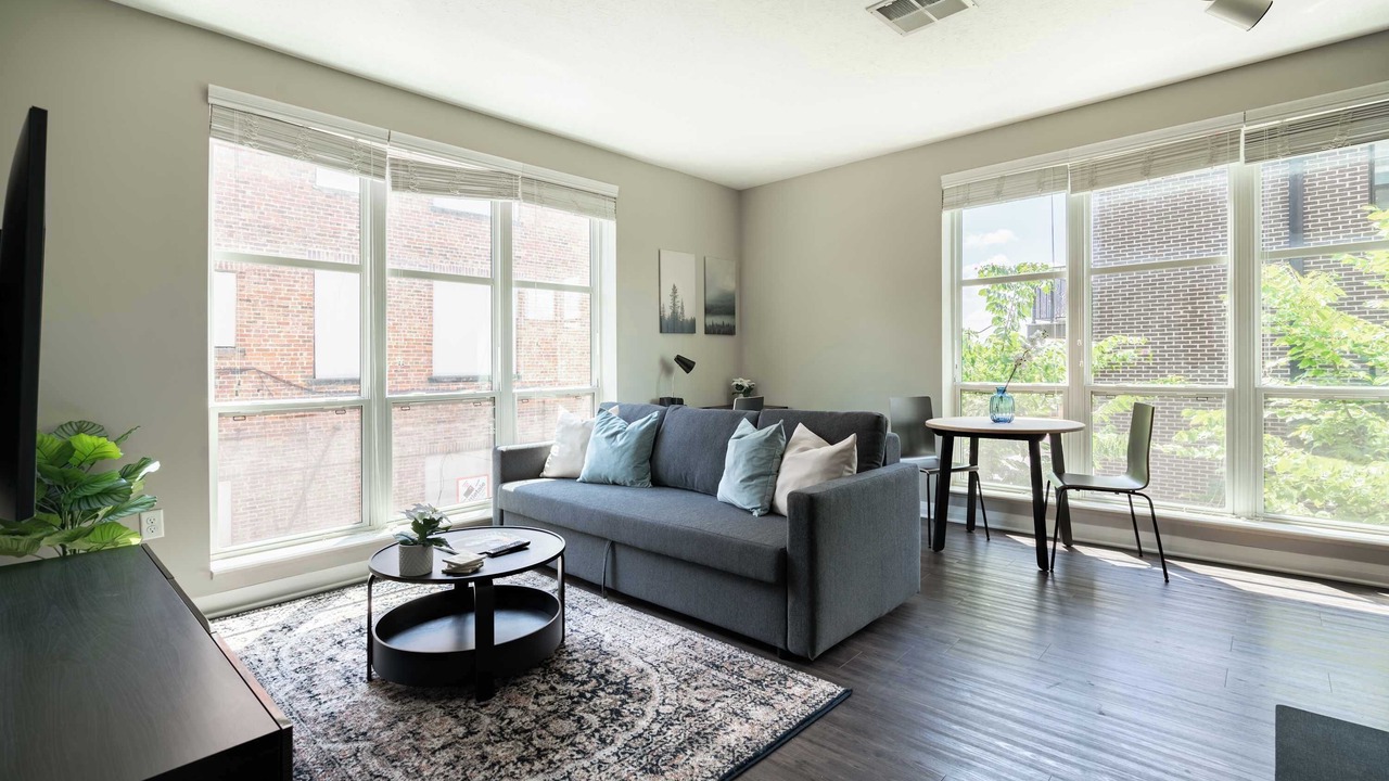 Photo of Livingroom in Scioto Mile