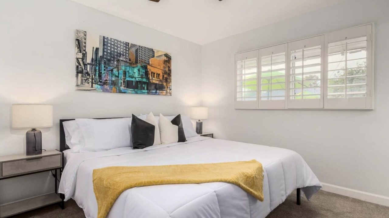 Photo of Bedroom in Scottsdale Estates Nine